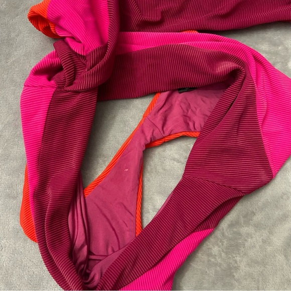 New! Beach Riot Joyce swimsuit be mine colorblock pink red 27906 - Picture 8 of 9